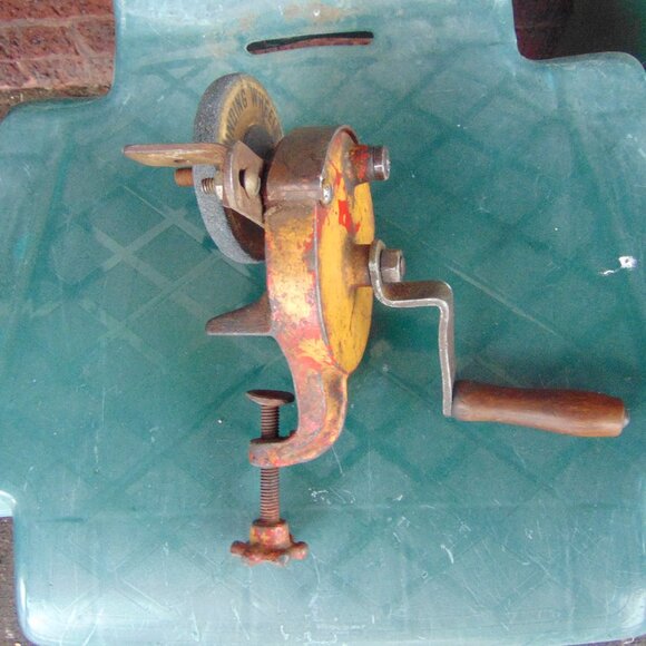 Grinder - Picture 3 of 3